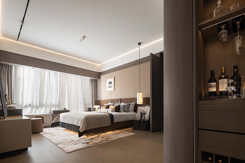 Light luxury style collocation