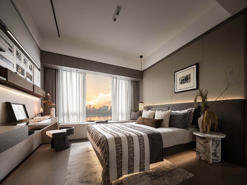 Light luxury style collocation