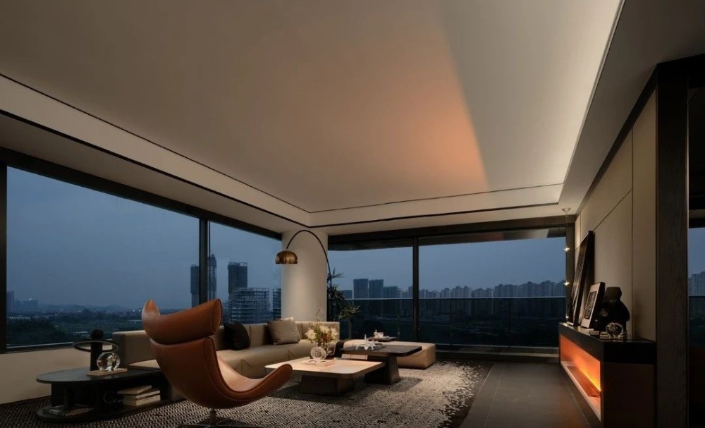 Light luxury style collocation