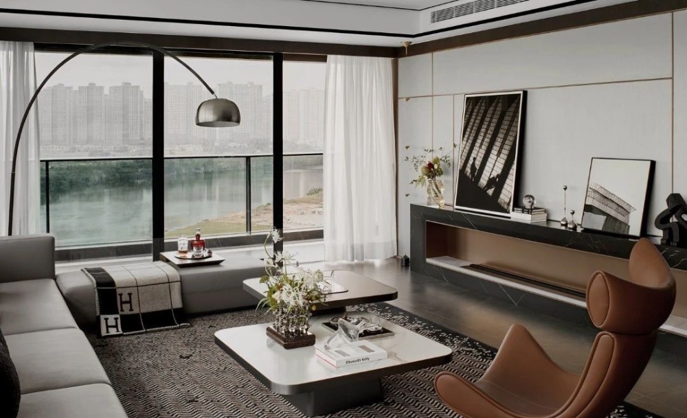 Light luxury style collocation