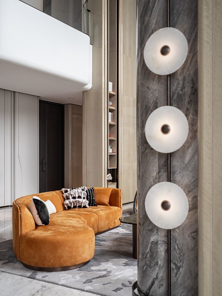 Light luxury style collocation