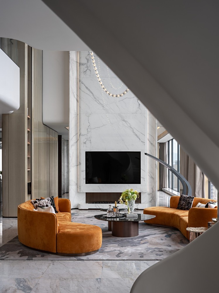 Light luxury style collocation