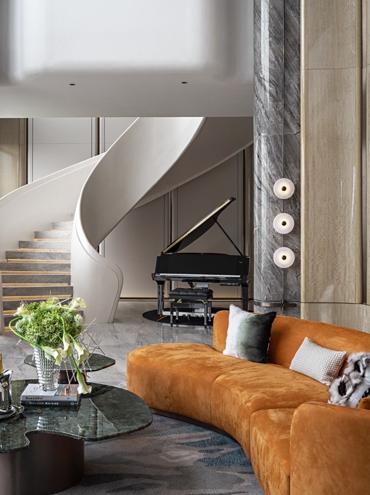 Light luxury style collocation