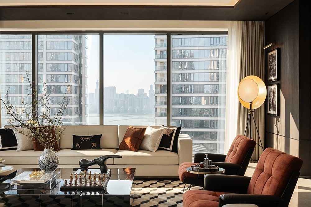 Light luxury style collocation