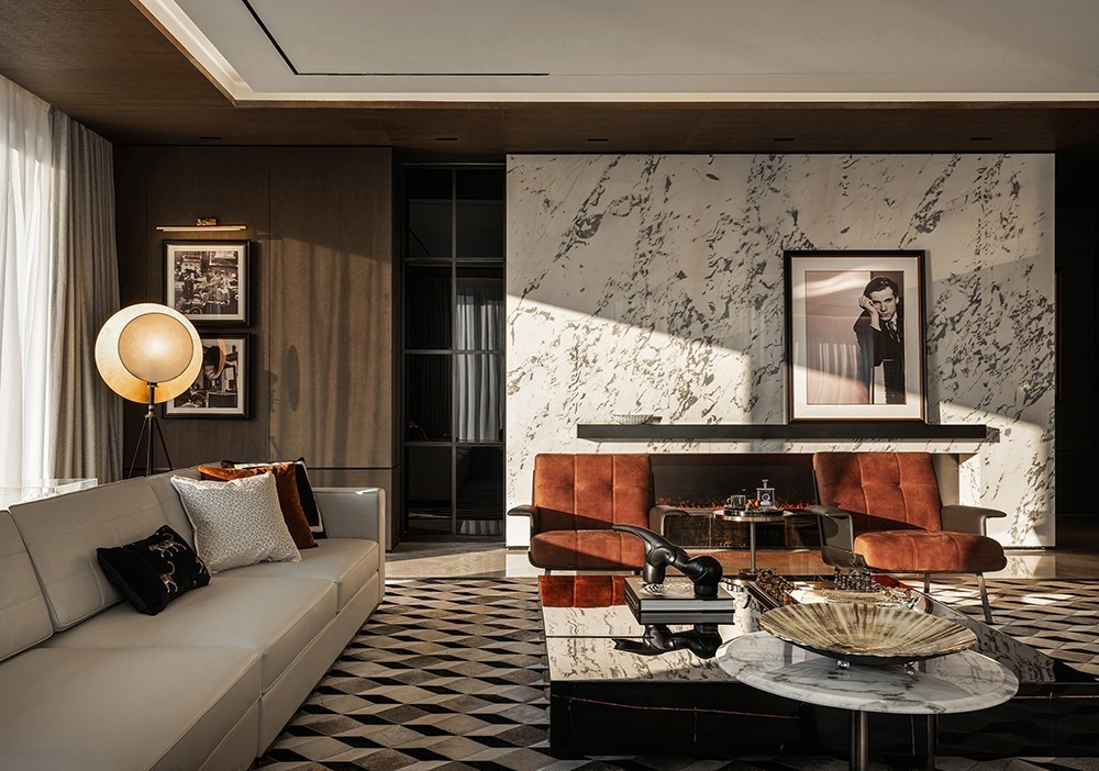 Light luxury style collocation