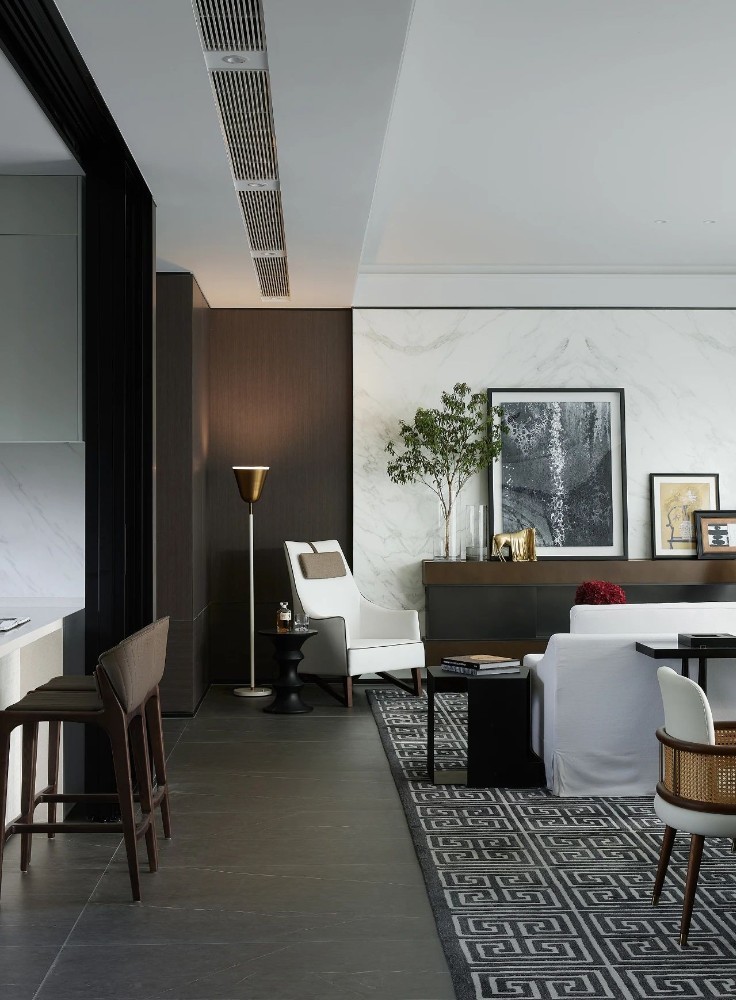 Light luxury style collocation