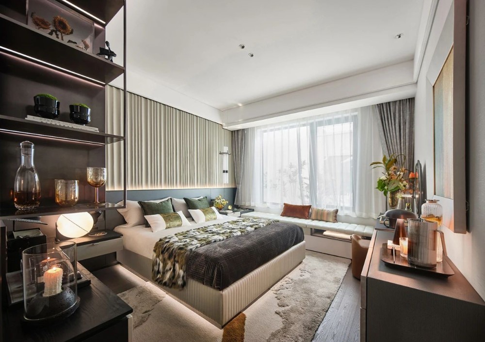 Light luxury style collocation