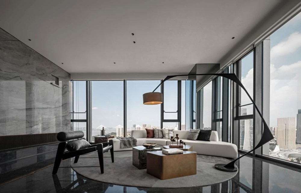 Light luxury style collocation