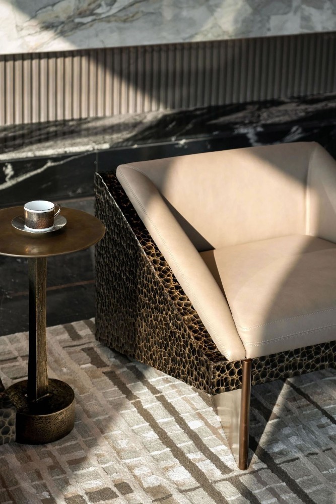 Light luxury style collocation