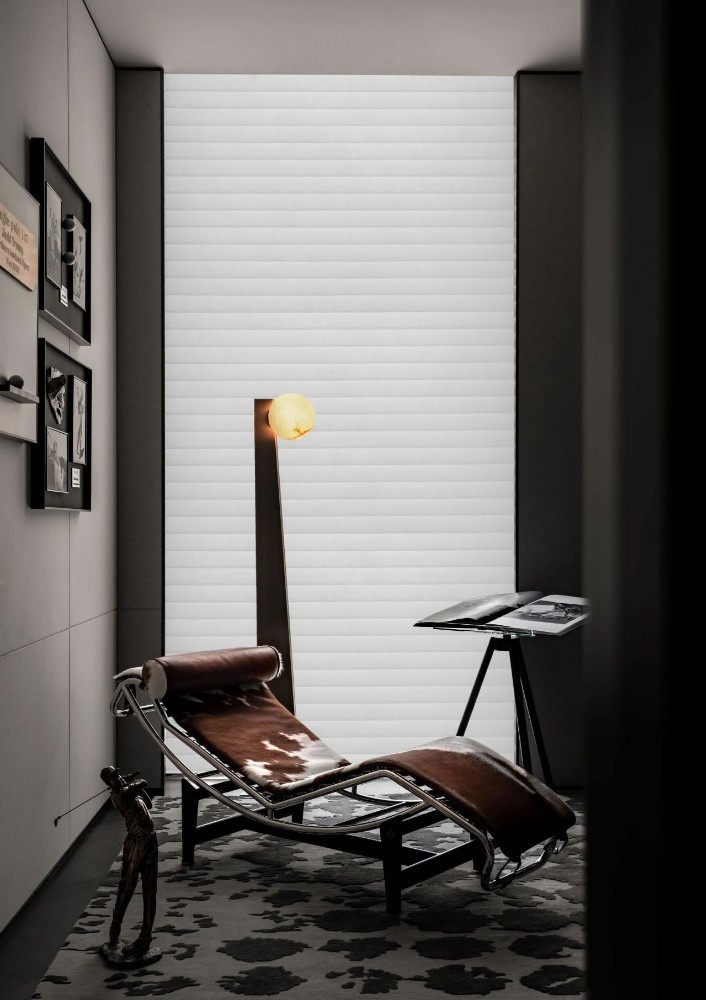 Light luxury style collocation