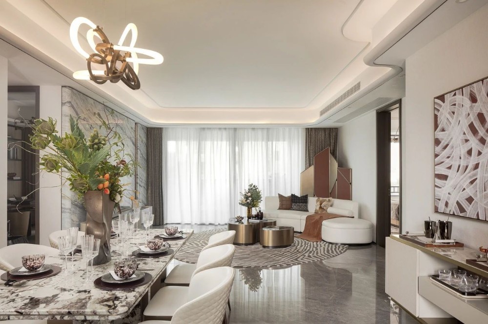 Light luxury style collocation