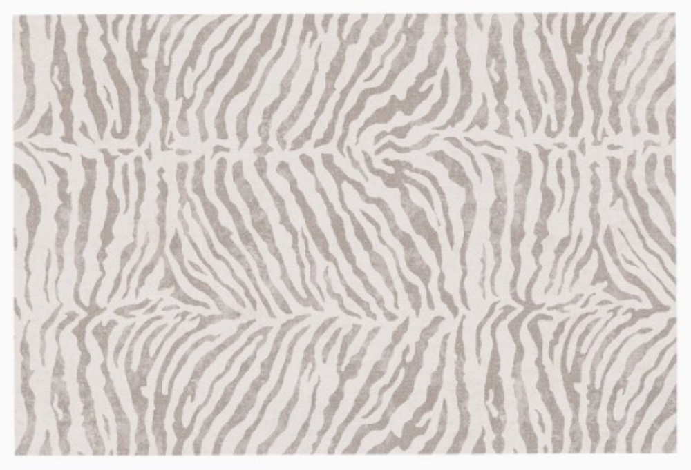 Light luxury style collocation