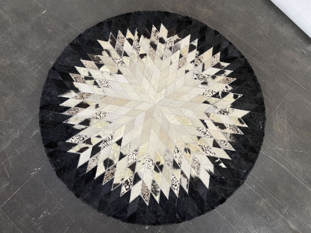 Light luxury style collocation