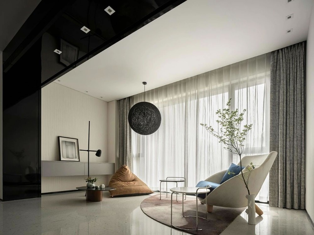 Light luxury style collocation