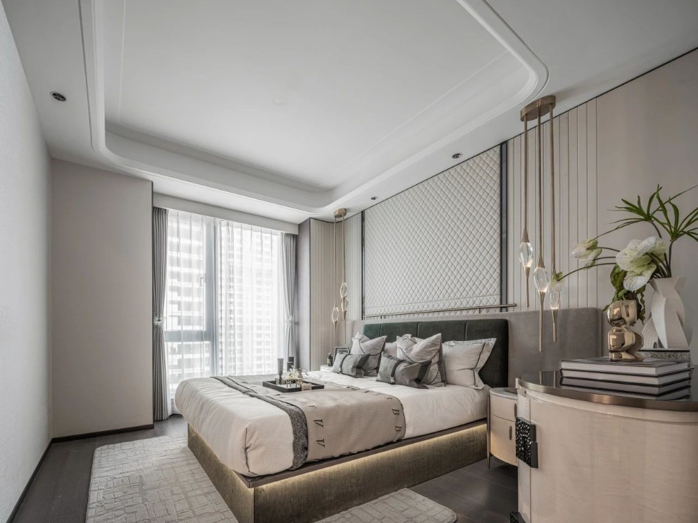 Light luxury style collocation