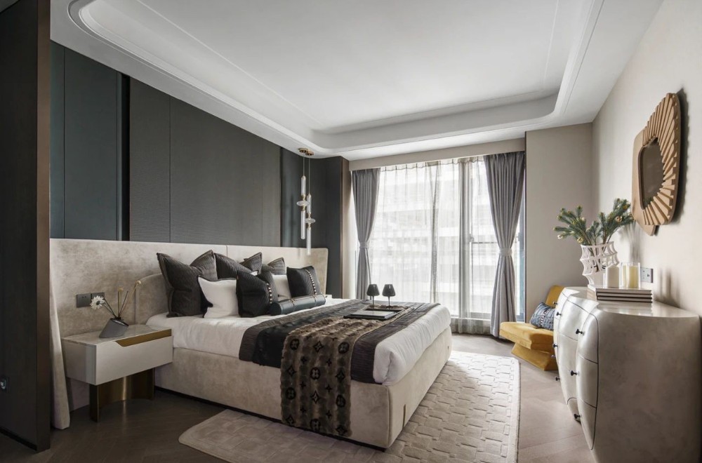 Light luxury style collocation