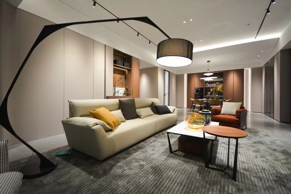 Minimalist style matching