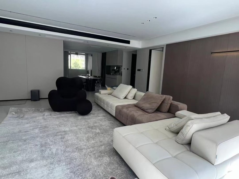 Minimalist style matching