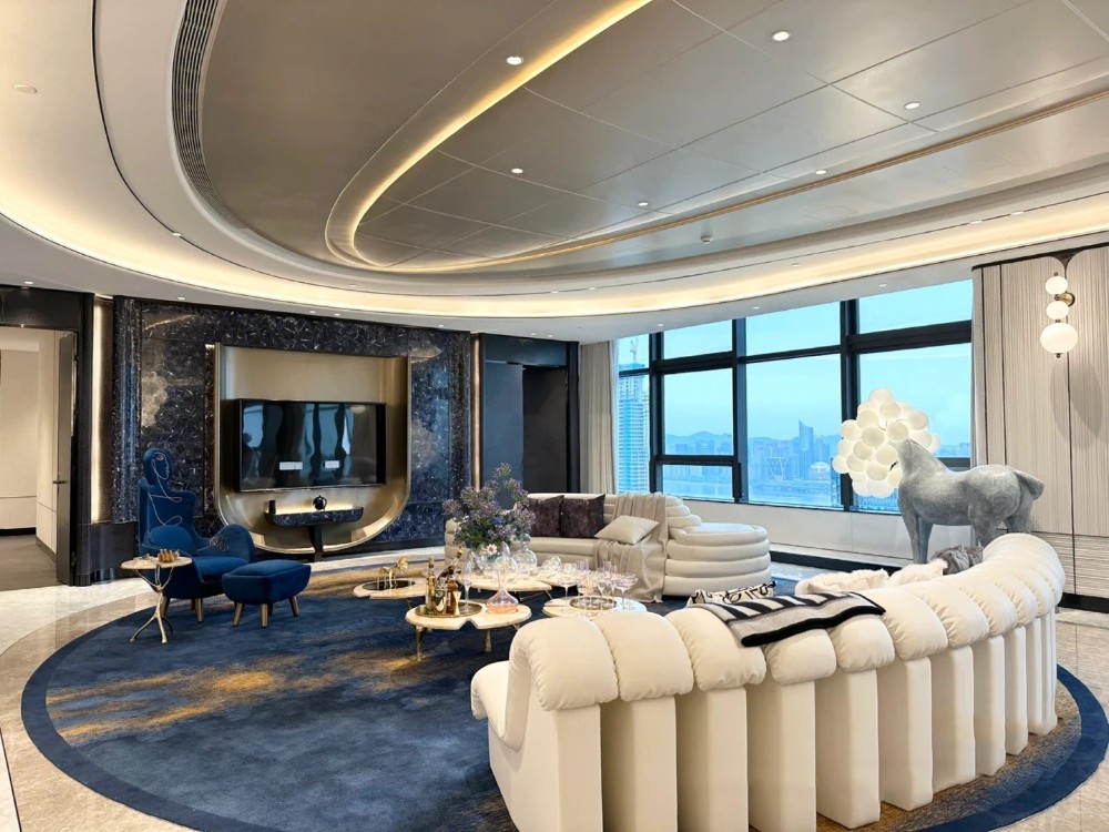 Minimalist style matching