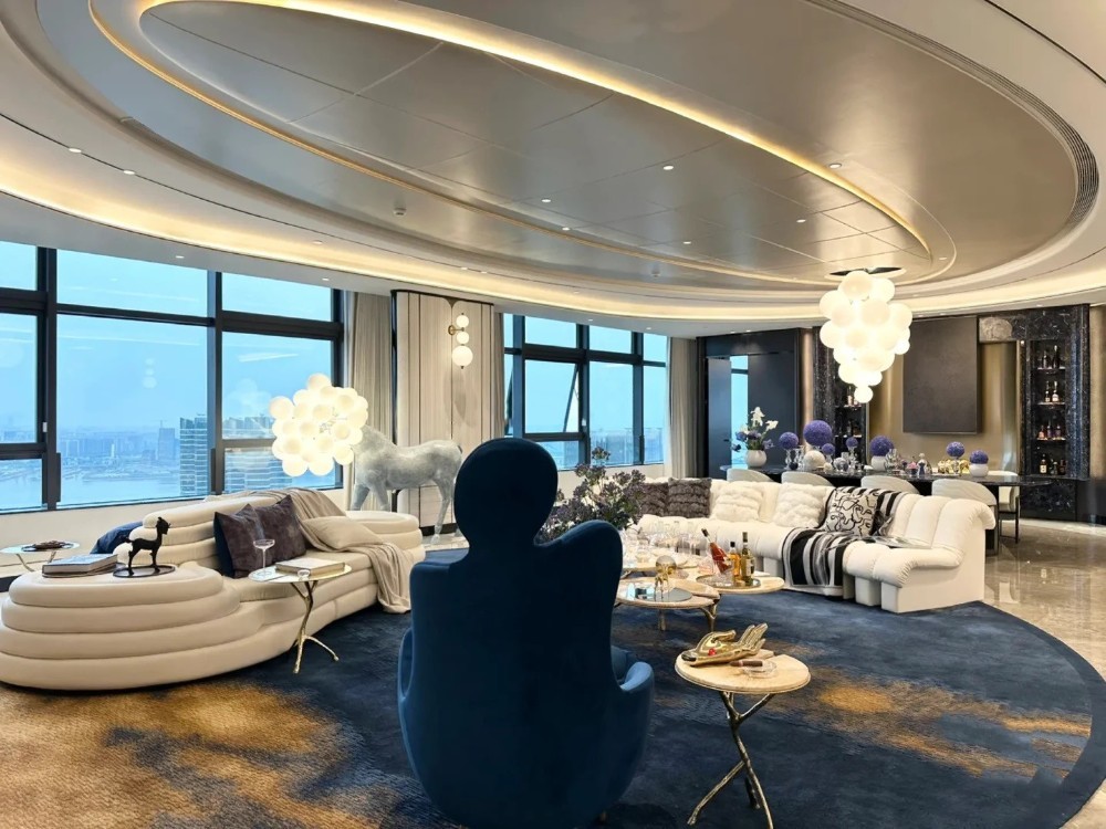 Minimalist style matching