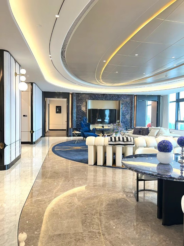 Minimalist style matching