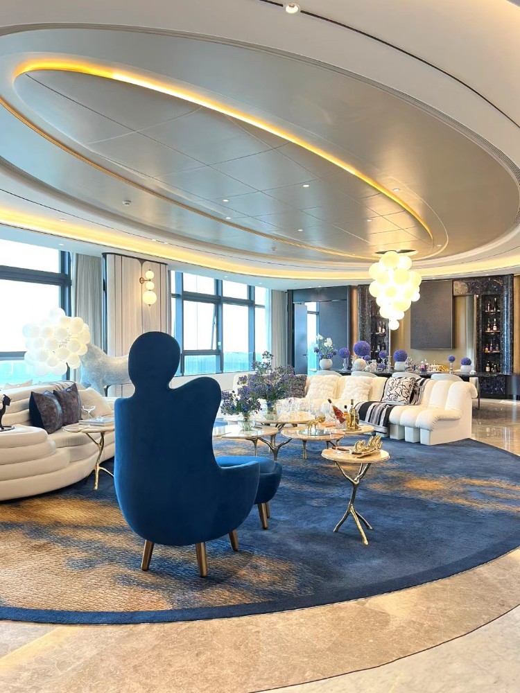 Minimalist style matching