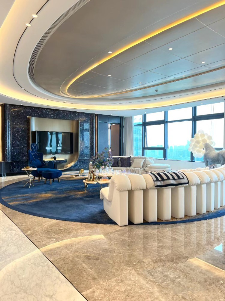 Minimalist style matching