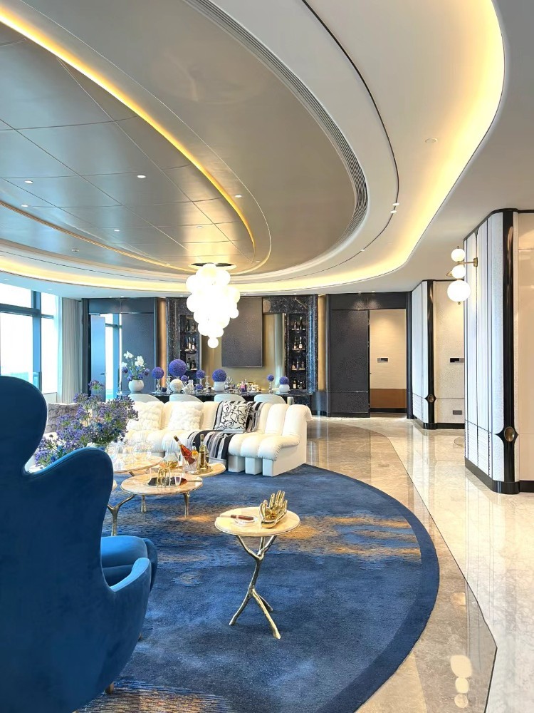 Minimalist style matching