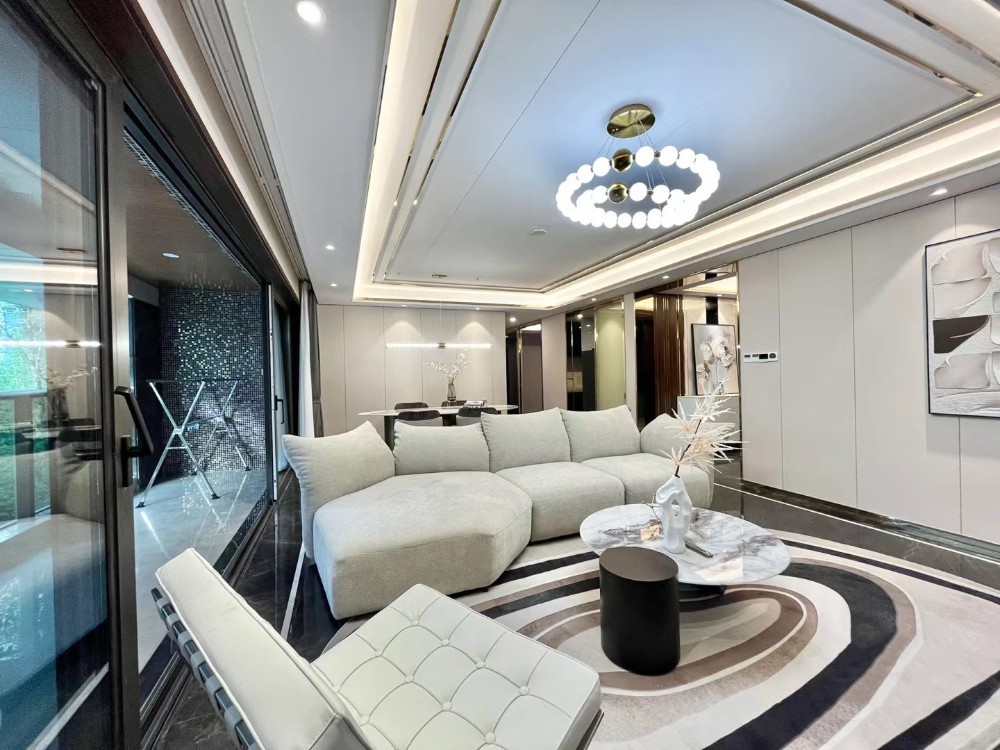 Minimalist style matching