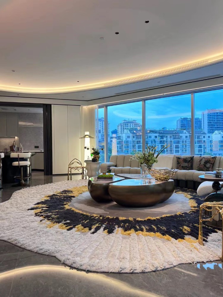 Minimalist style matching