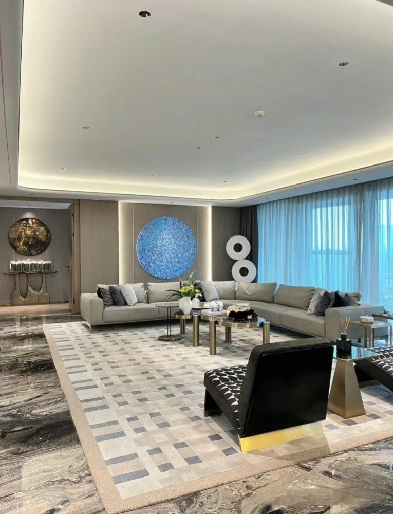 Minimalist style matching