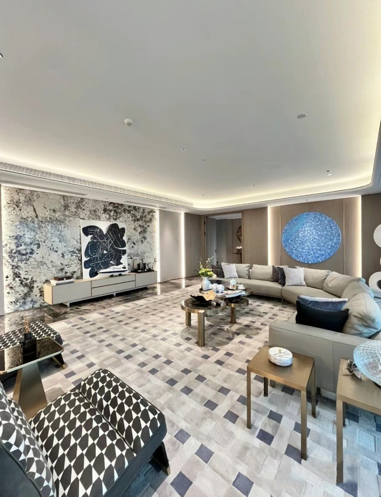 Minimalist style matching