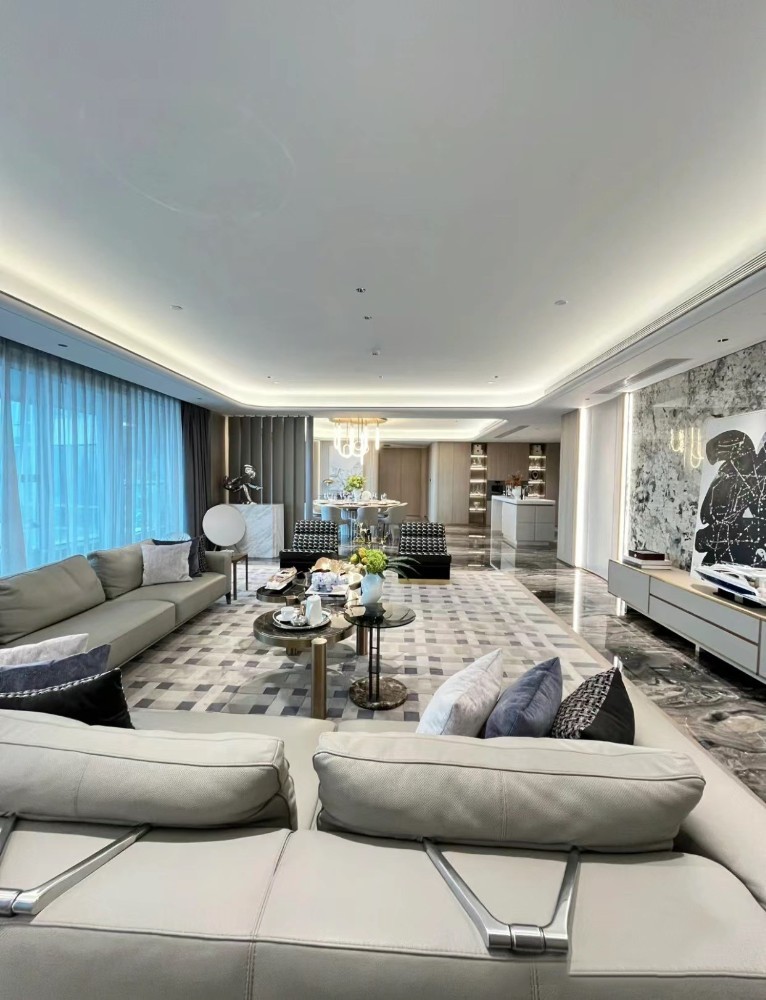 Minimalist style matching