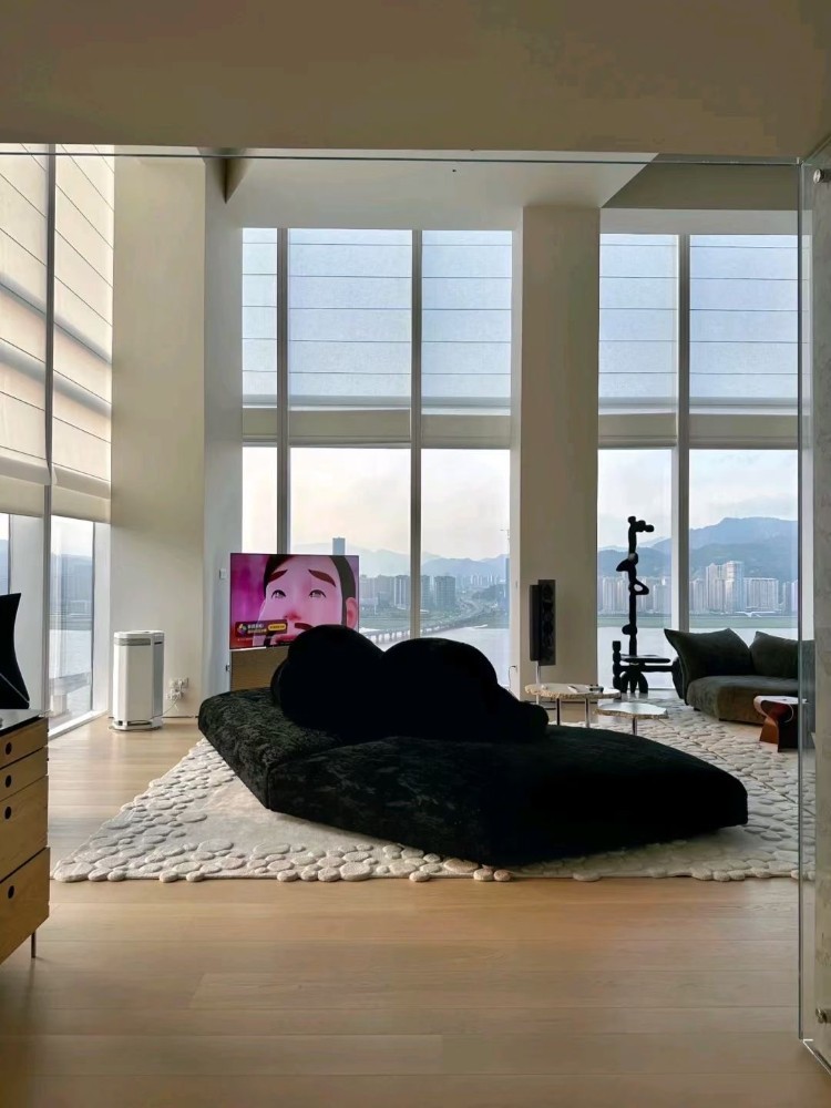 Minimalist style matching