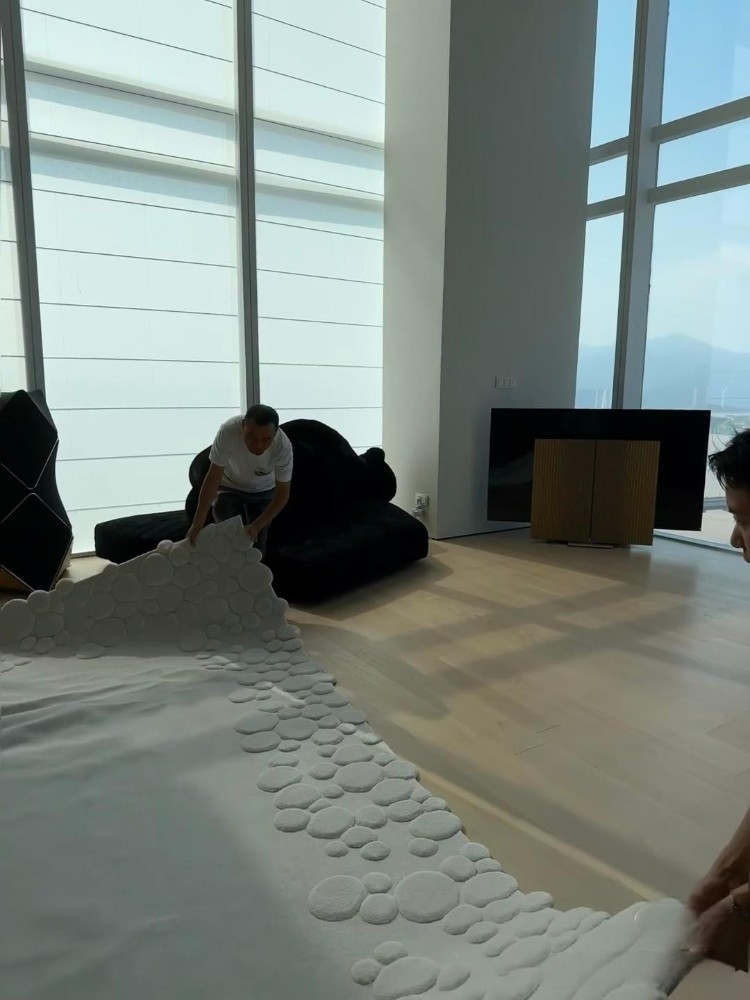 Minimalist style matching