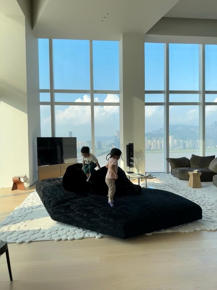 Minimalist style matching