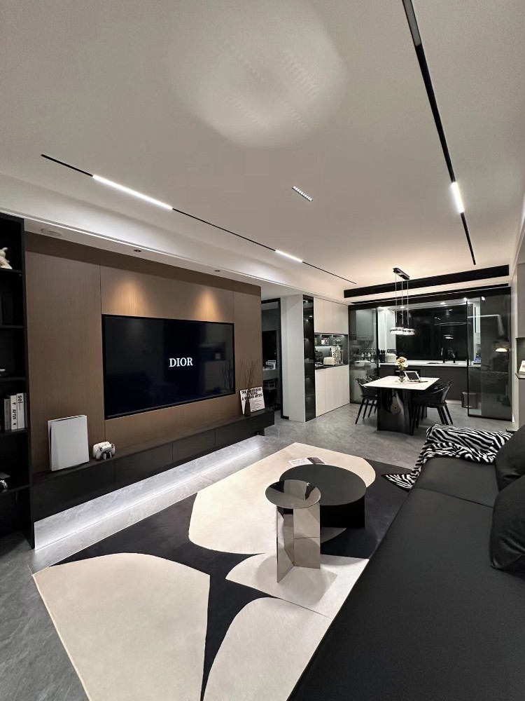 Minimalist style matching