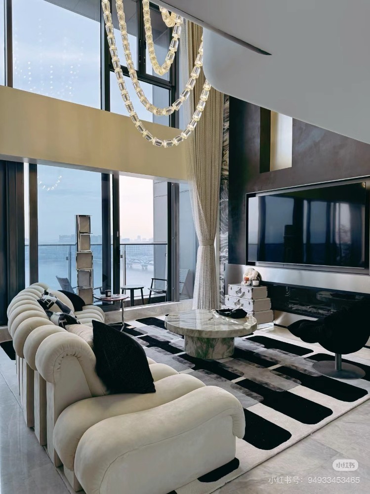 Minimalist style matching