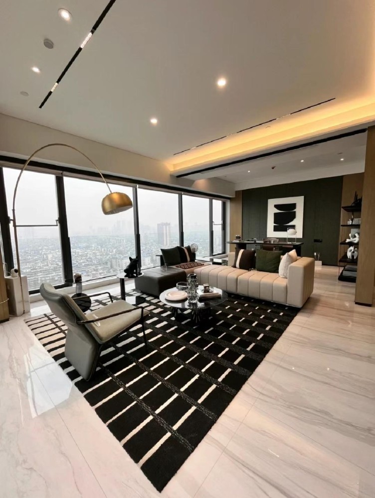 Minimalist style matching