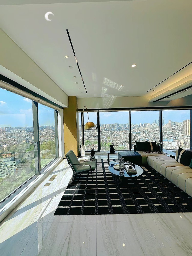 Minimalist style matching