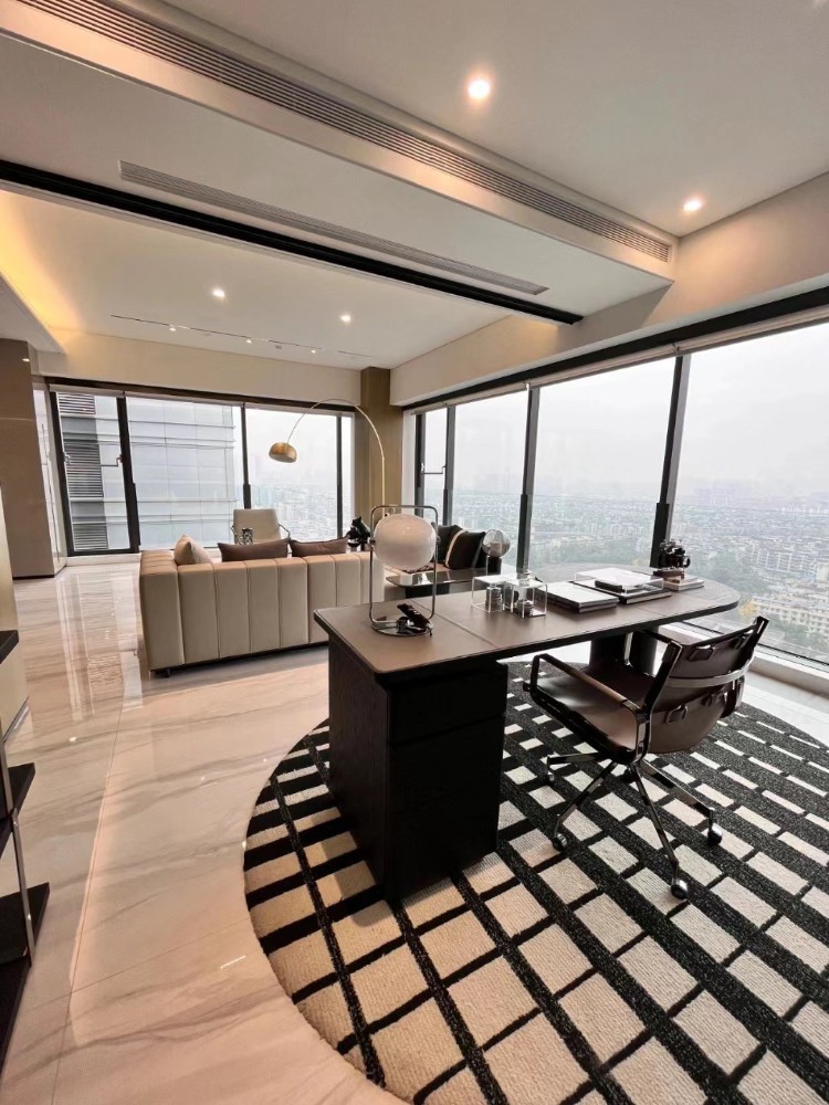 Minimalist style matching