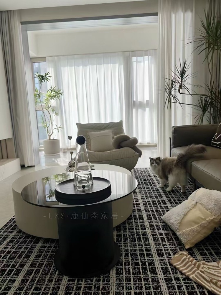 Minimalist style matching