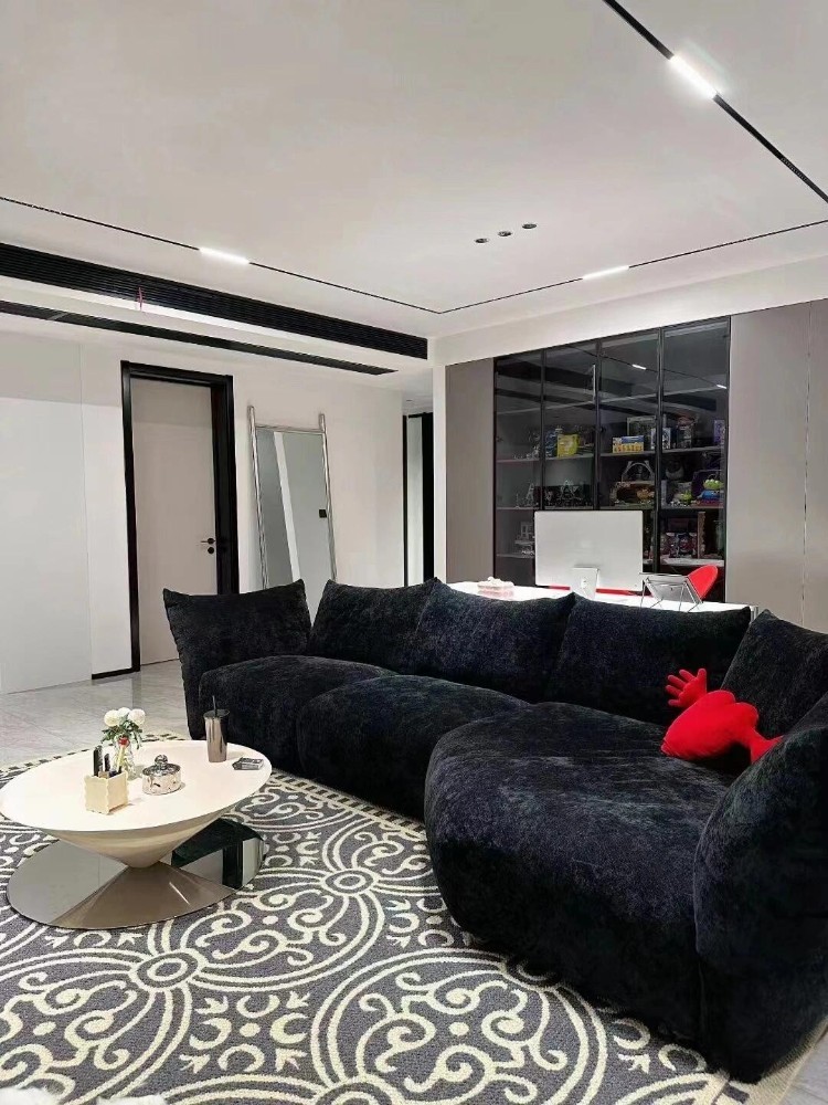 Minimalist style matching