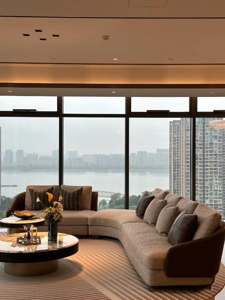 Italian style collocation