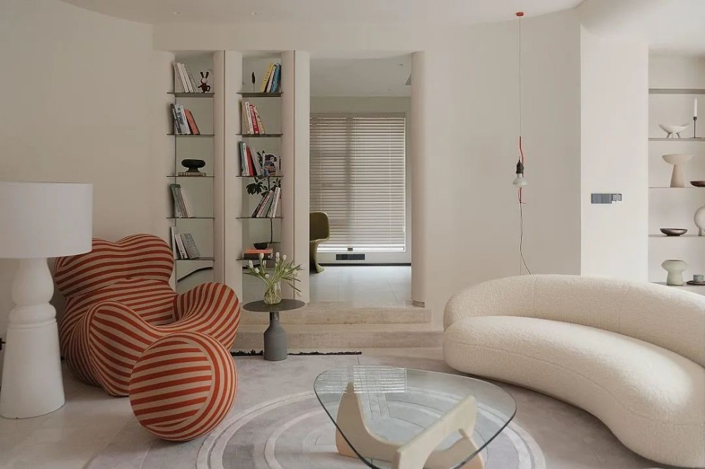 Cream style collocation