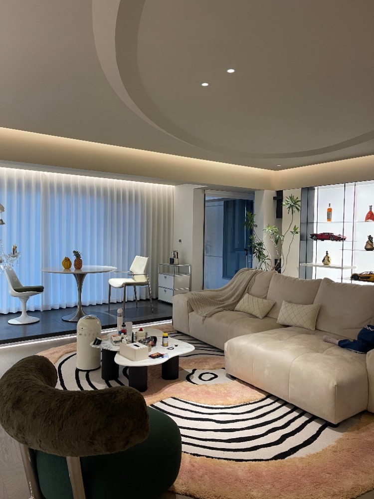 Cream style collocation