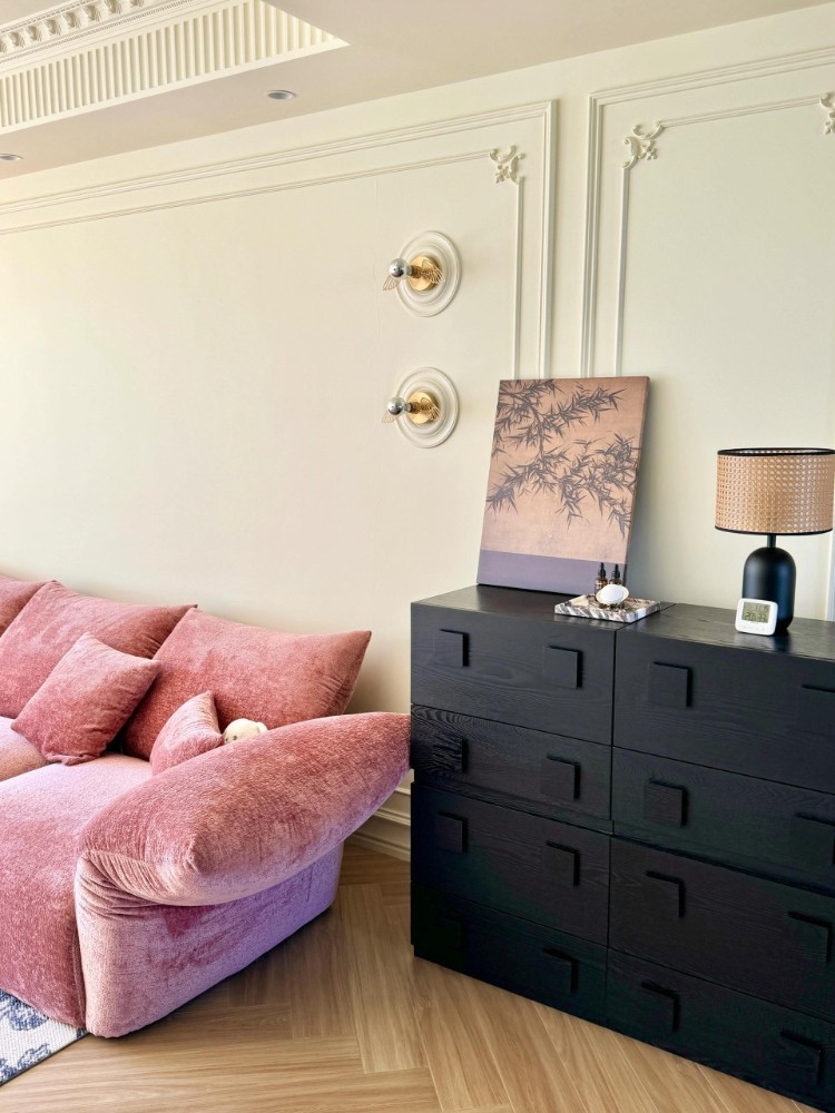 Cream style collocation