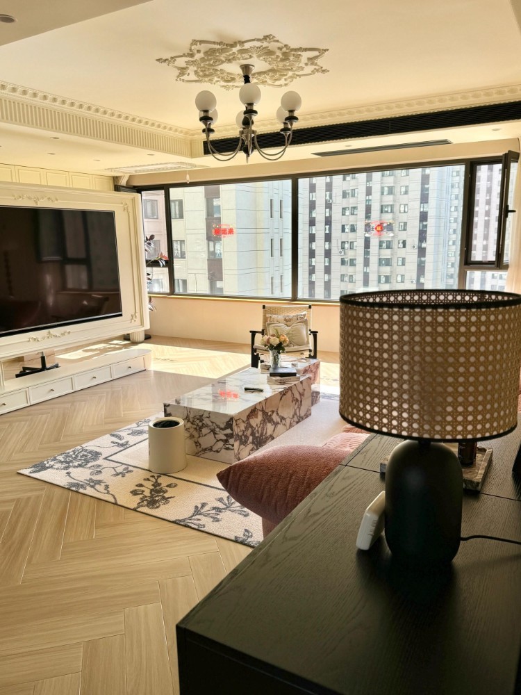 Cream style collocation