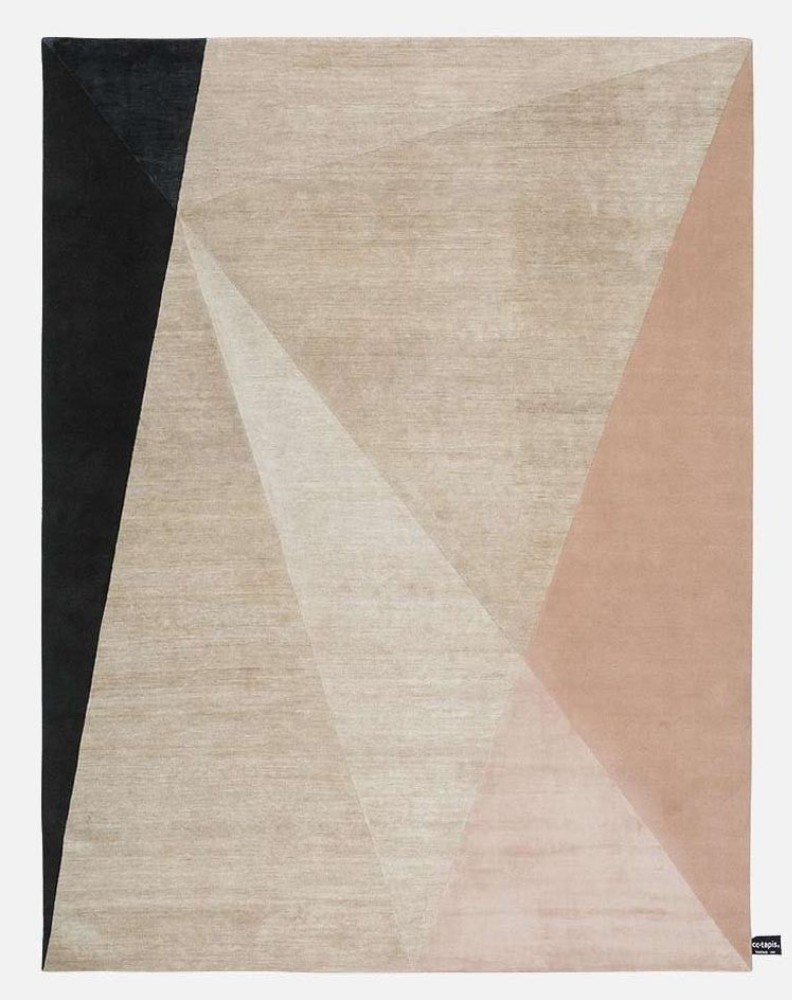 Dipped Angle Rug - Black