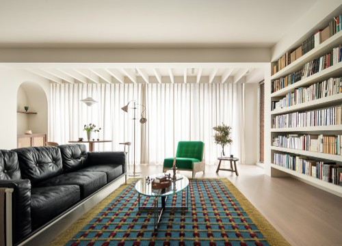 Medieval style match;